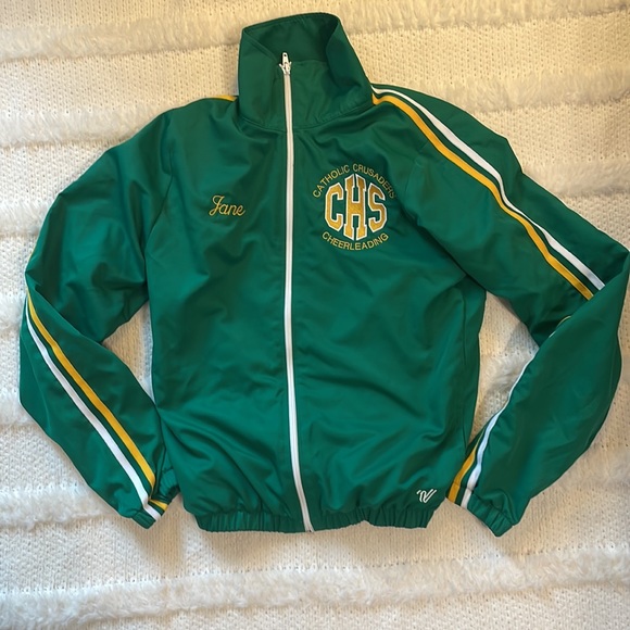 Varsity Spirit Women’s cheerleading jacket paragraph green with gold letters - Picture 13 of 16